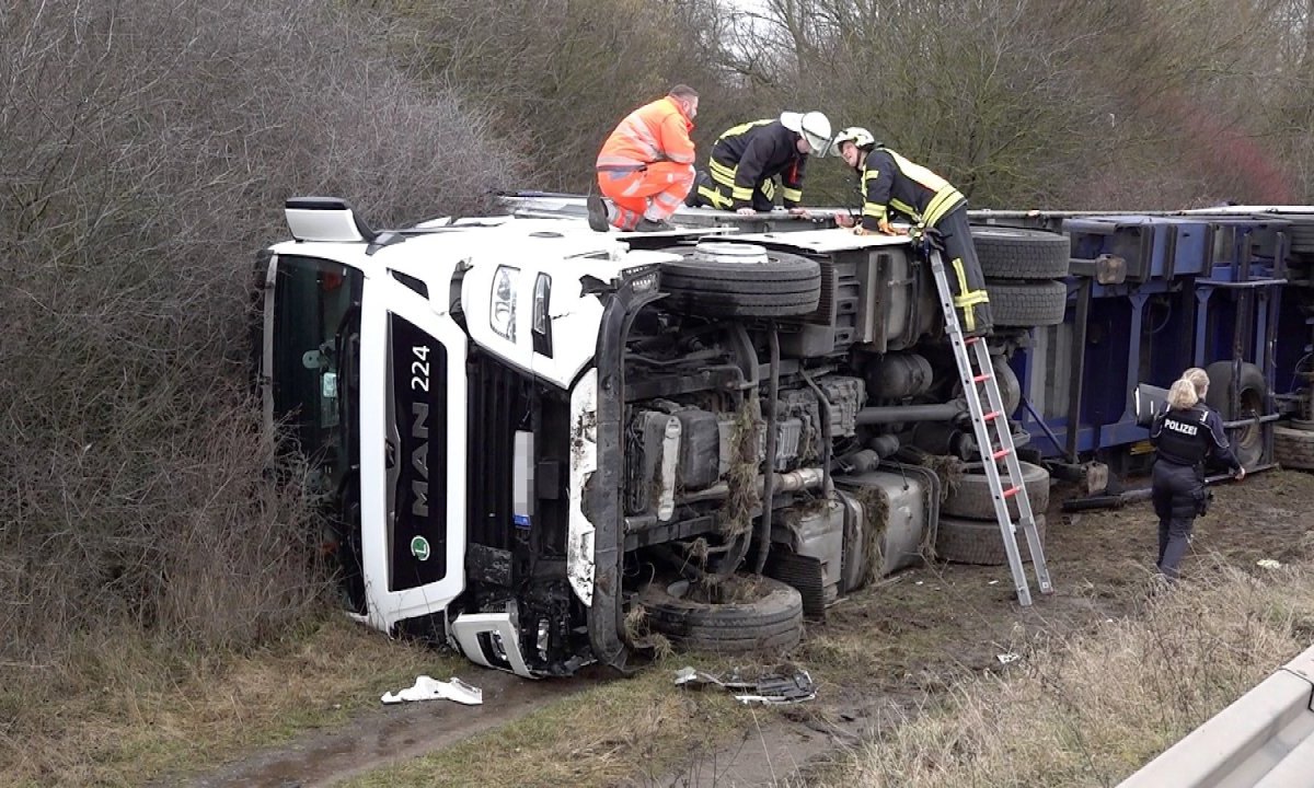 unfall a2 Alleringersleben lkw