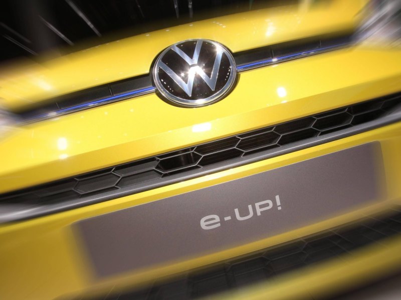 vw e up