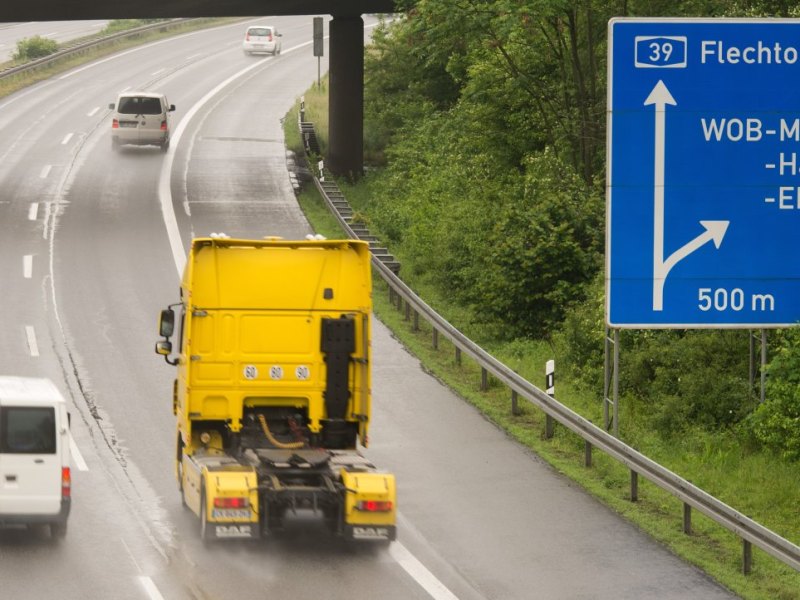 A39 bei Wolfsburg: Hiobsbotschaft für VW-Pendler – HIER wird's jetzt richtig eng!