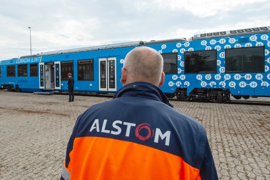 Ungewisse Zukunft für den Alstom-Standort in Salzgitter! Mitarbeiter müssen weiterhin zittern. (Archivbild)