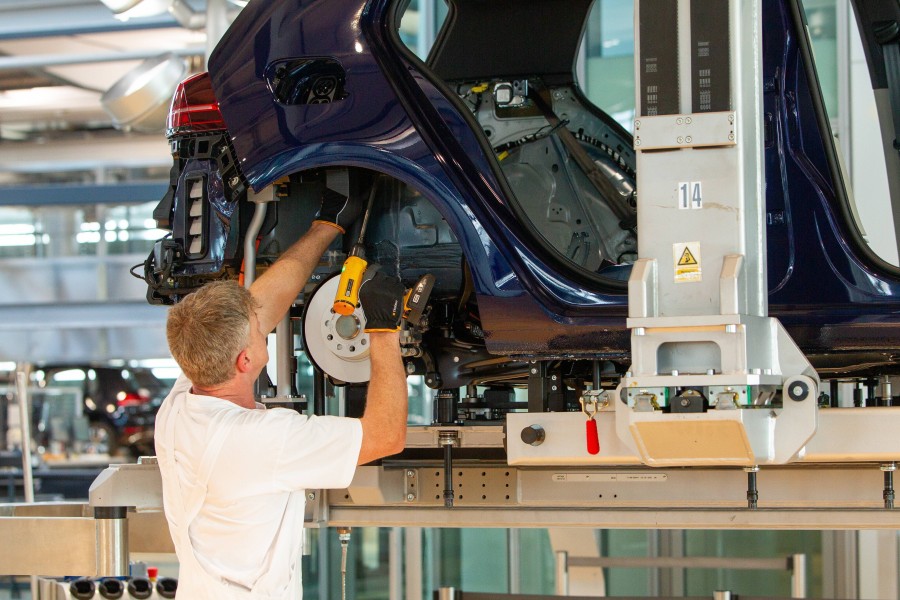 VW stockt auf! In Emden sollen schon bald bis zu 1.500 Mitarbeiter mehr arbeiten. (Symbolbild)