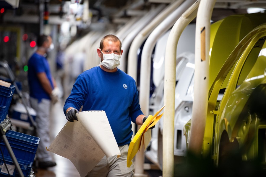 Im VW-Werk Wolfsburg soll es etwas Neid geben – auf die Kollegen bei Audi.  (Symbolbild)