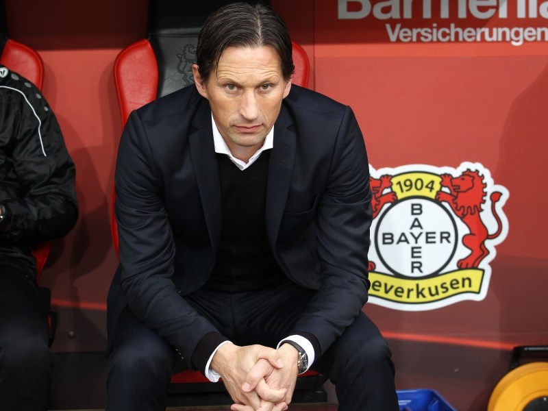 Roger Schmidt fehlt im Pokal und gegen Wolfsburg. (Archivbild)