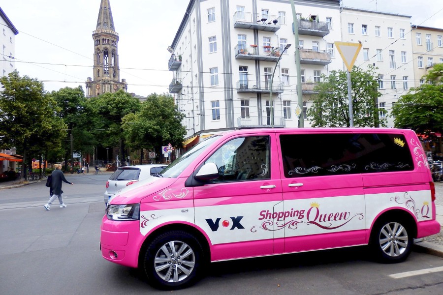 Nicht zu übersehen: Der „Shopping Queen“-Bus. (Archivbild)