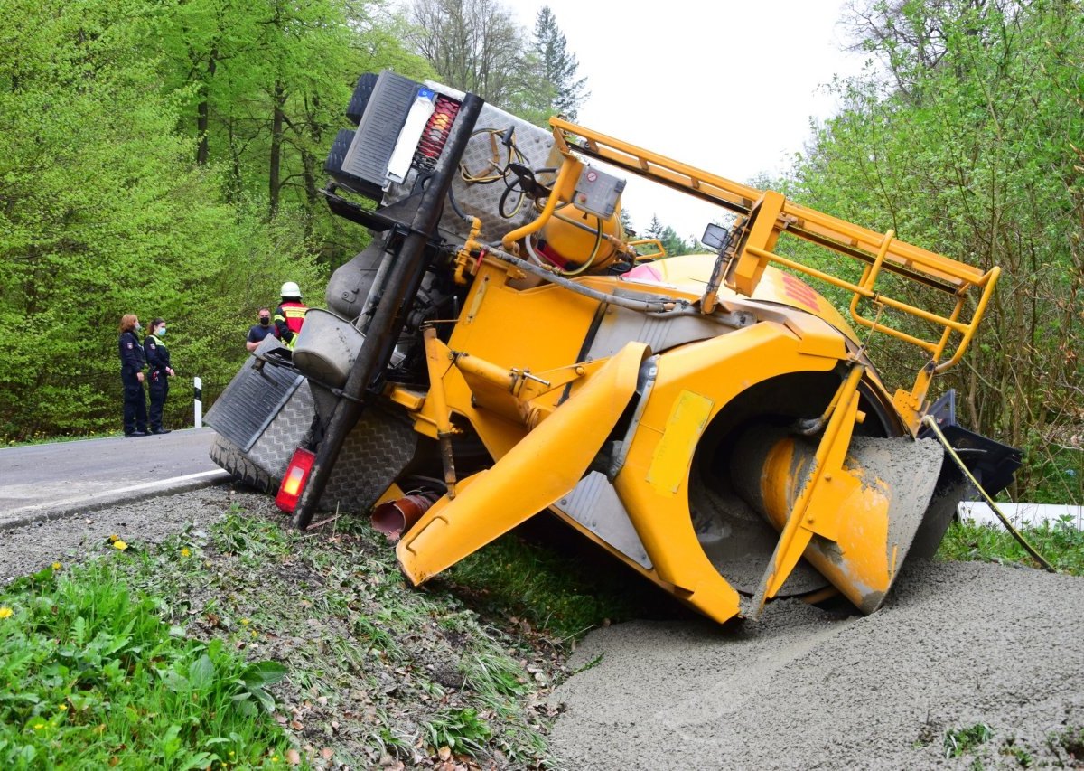 Betonmischer-Unfall bei Königslutter