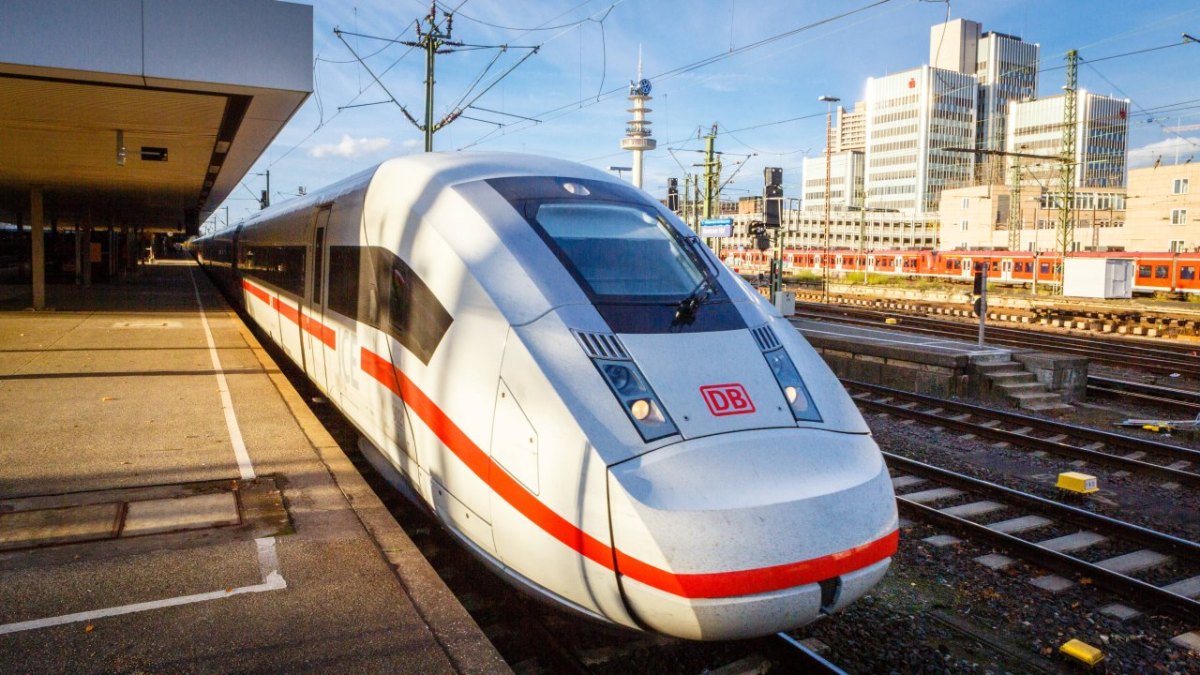 Deutsche Bahn Hannover.jpg