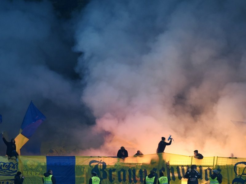 Eintracht Braunschweig Hannover Rivalität.jpg