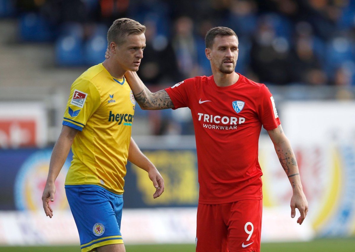 Felix Kross Eintracht Braunschweig  Simon Zoller VfL Bochum