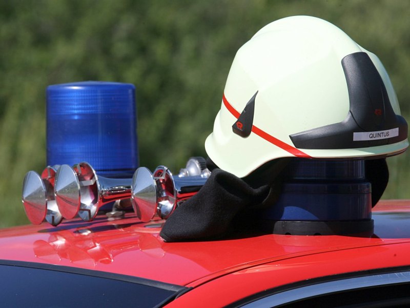 Feuerwehr Symbolbild Helm