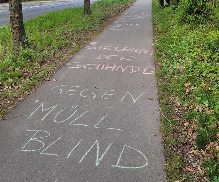 Girlande gegen Müllblindheit