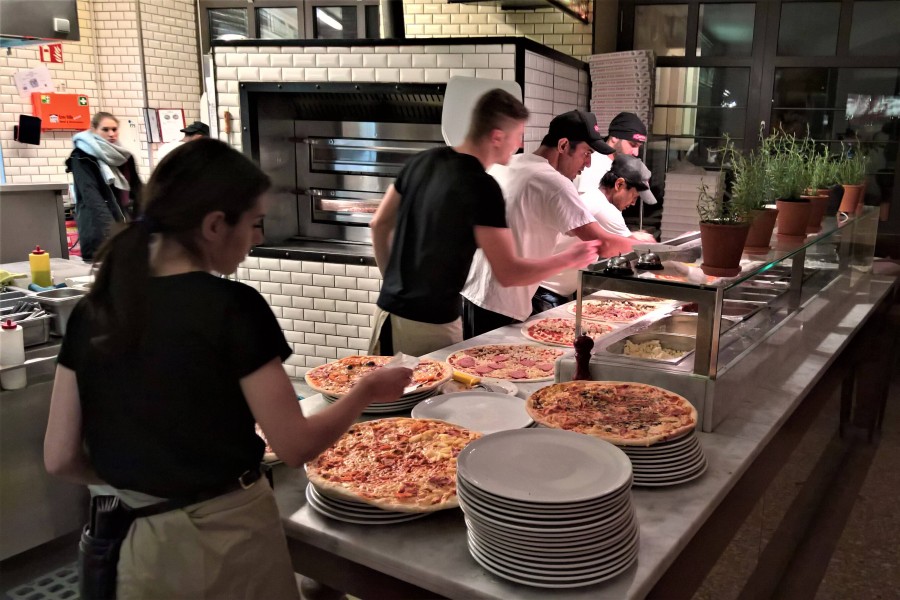 „L'Osteria“ kommt nach Wolfsburg. Jeder Laden sieht anders aus. (Symbolbild)