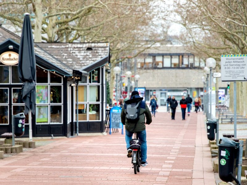 Porschestraße Wolfsburg Neuer Laden.jpg