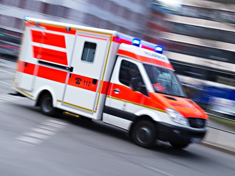 Eine 14-Jährige wurde schwer verletzt.  (Symbolbild)