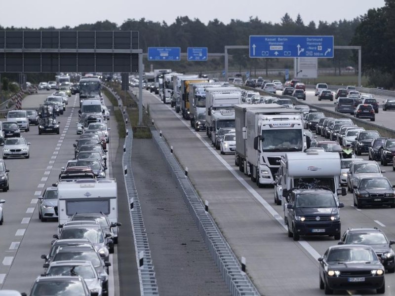 Stau Niedersachsen Autobahn.jpg
