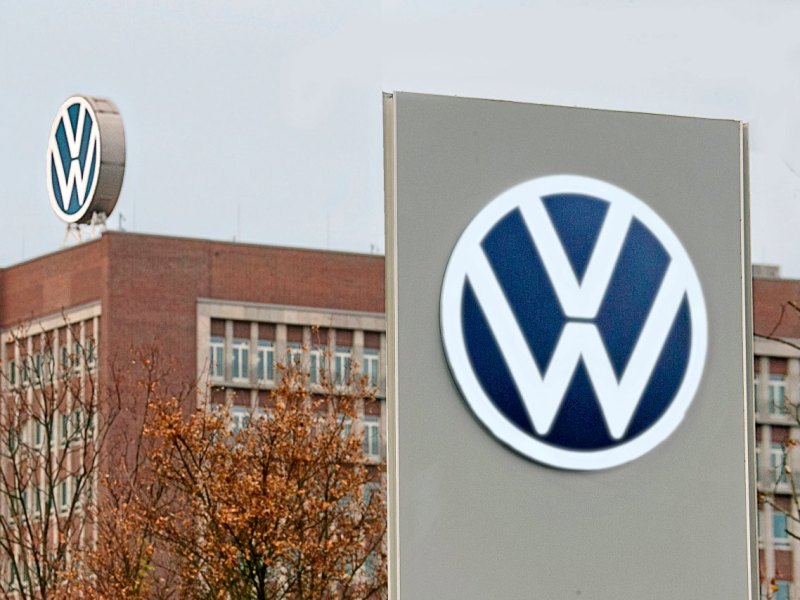 VW Stammwerk neues Logo.jpg