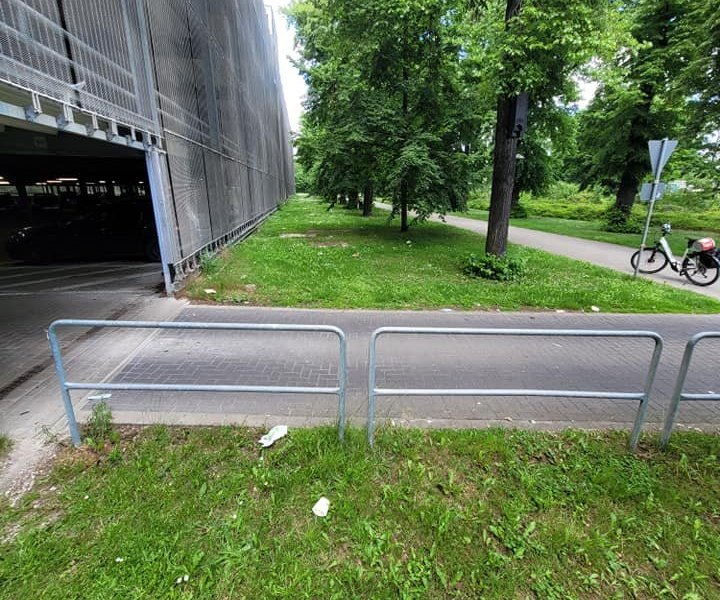 Wolfsburg Müll parkhaus.jpg