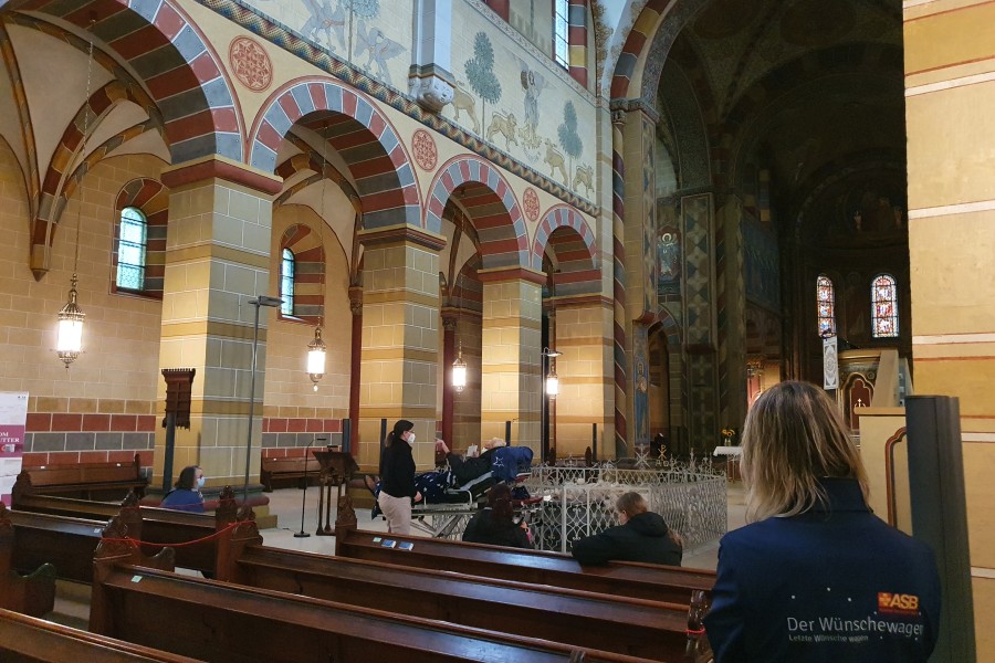 Kaiserdom Königslutter: Für den kranken Eddi fand hier ein Minigottesdienst statt. 