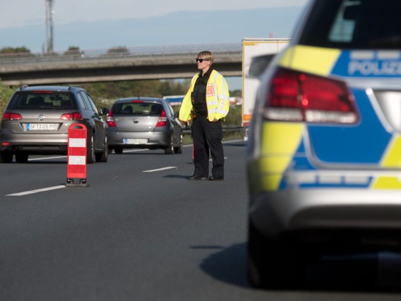 a2 autobahn hannover polizei unfall lkw