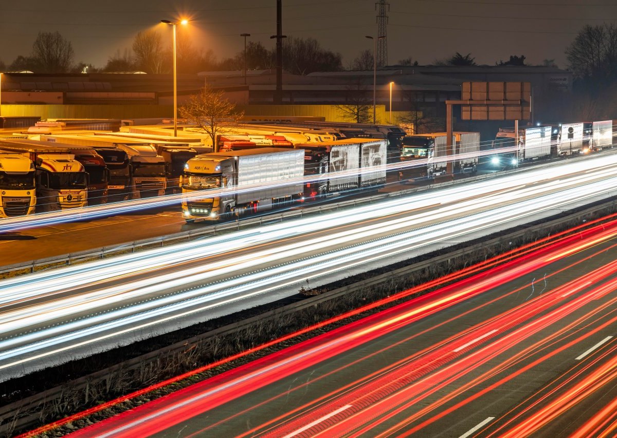 a2 autobahn lehrte hannover lkw raststätte see nord