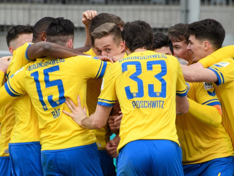 braunschweig-sandhausen.jpg