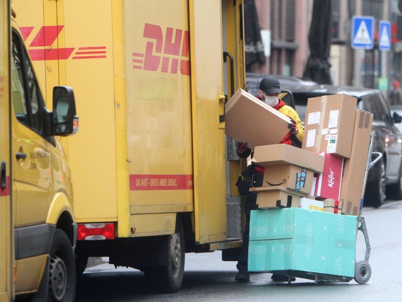 dhl paket pakete zusteller