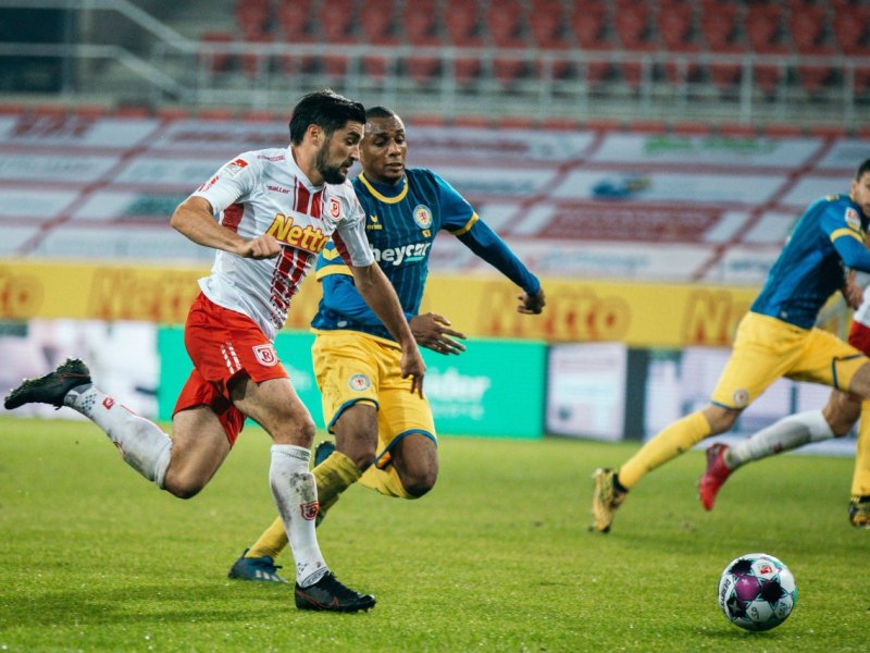 eintracht-braunschweig-jahn-regensburg.jpg