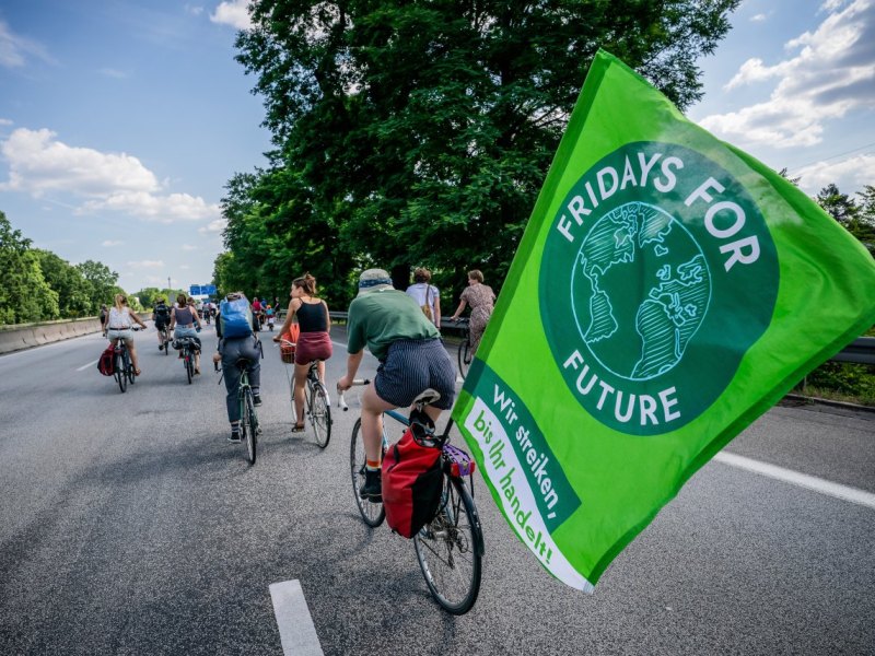 fridays for future autobahn demo a7 a2 hannover peine hildesheim gericht urteil