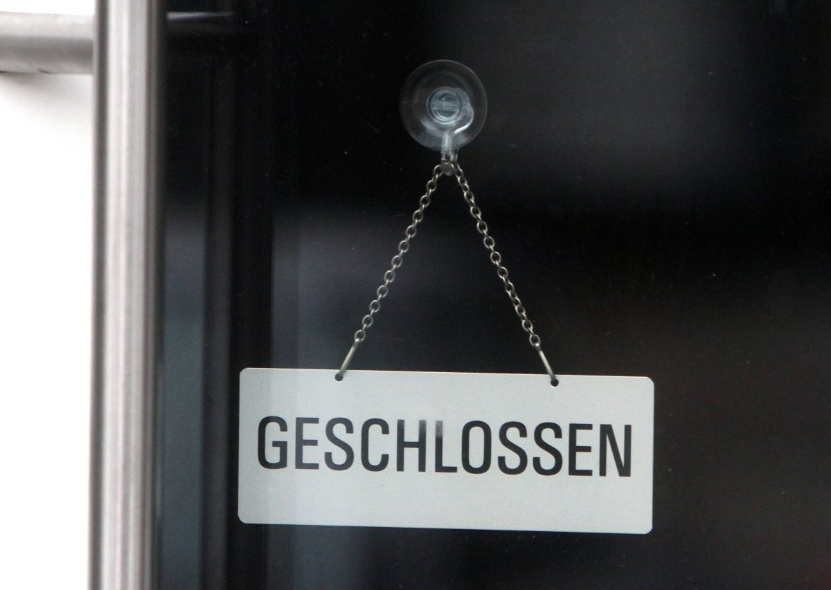 geschlossen schild.jpg