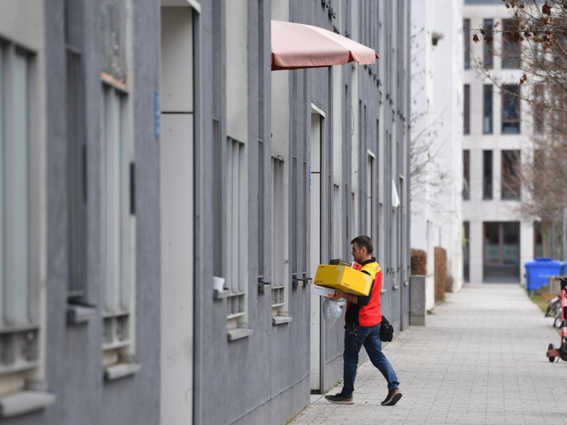 hannover paket.jpg