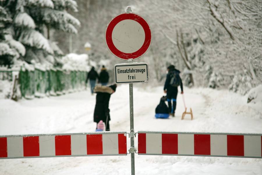 Wegen des starken Besucherandrangs wurde die Brockenstraße im vergangenen Jahr teils dicht.