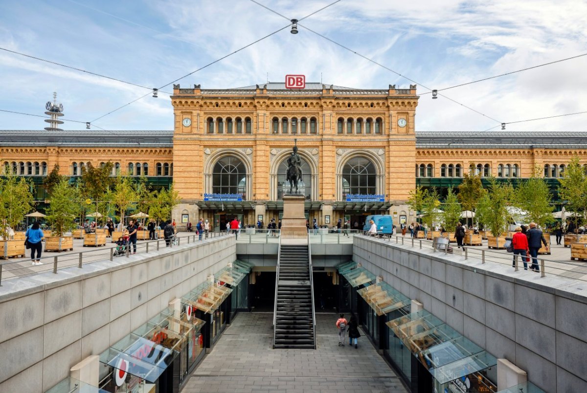 hauptbahnhof hannover.jpg