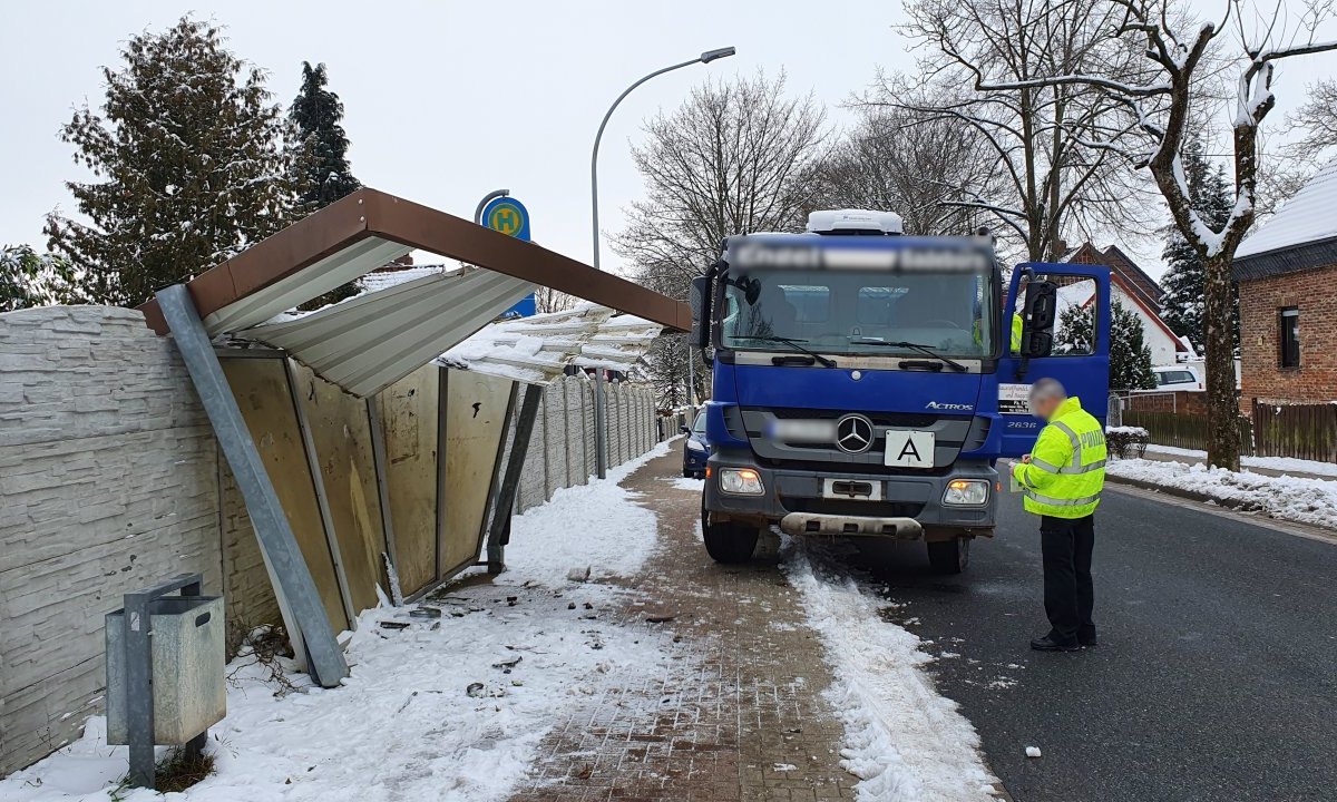 helmstedt bushaltestelle.jpg