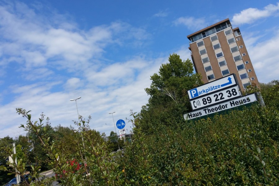 Braunschweig macht Tempo: Die Stadt weitet ihre Kapazitäten für Geflüchtete aus der Ukraine aus. Auch dieses Hochhaus soll dabei mithelfen... (Archivbild)