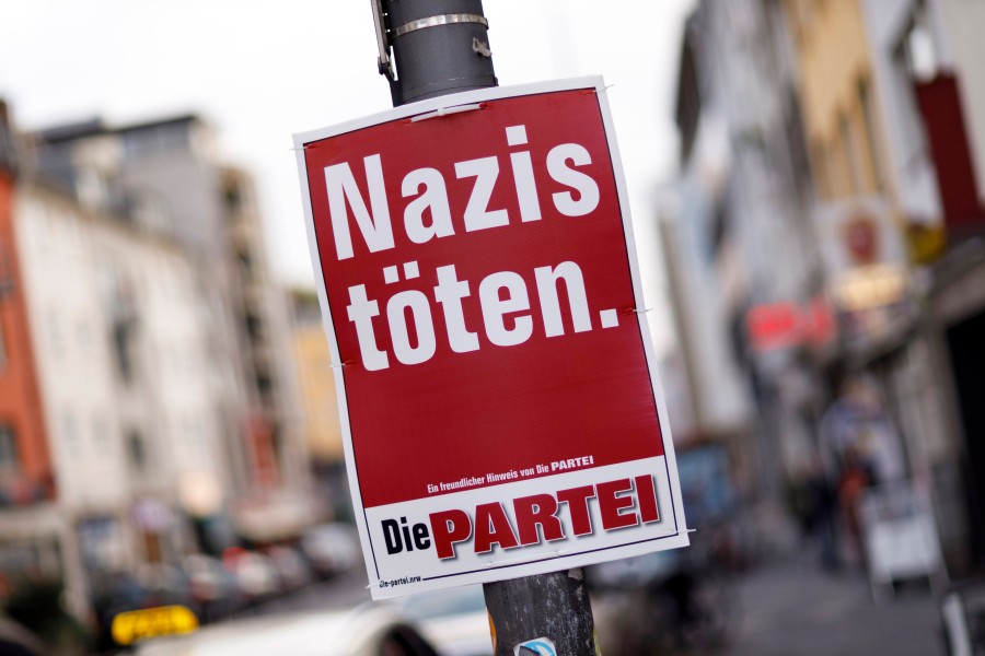 Auch „Die Partei“-Plakate waren zuletzt wieder doppeldeutig. (Archivbild)