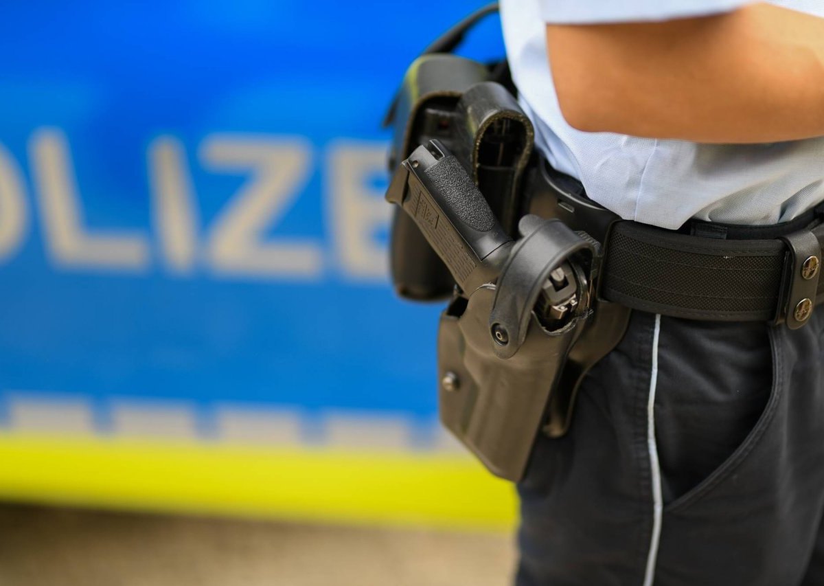 polizei festnahme handschelle