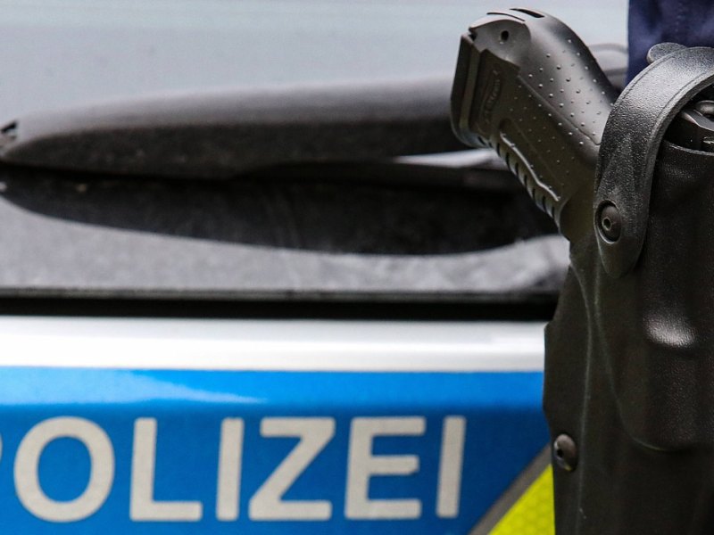 polizei gifhorn jembke waffe schuss edeka post donnerstag