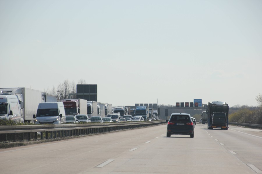 Stau auf der A2 in Niedersachsen. 