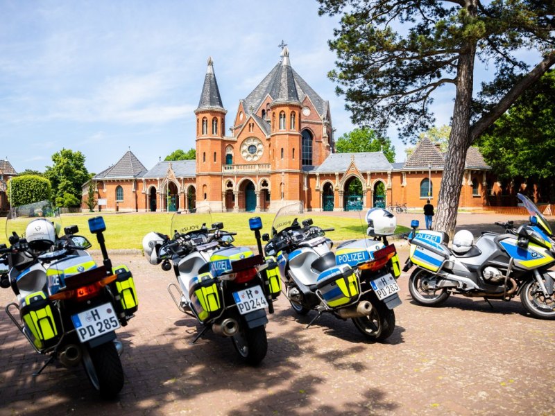 stöcken friedhof polizei hannover