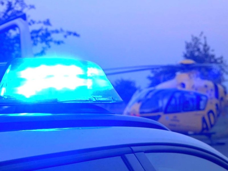 unfall polizei blaulicht rettungshubschrauber