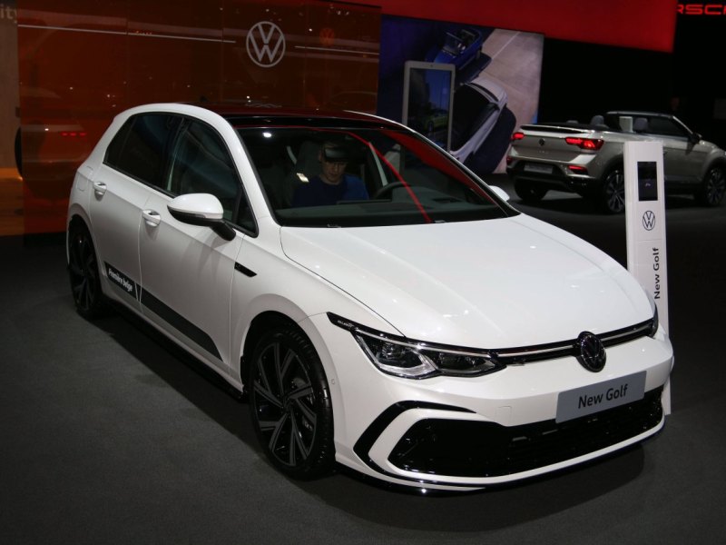 vw golf 8.jpg