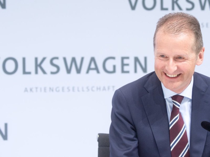 vw herbert diess lacht gute laune hyundai