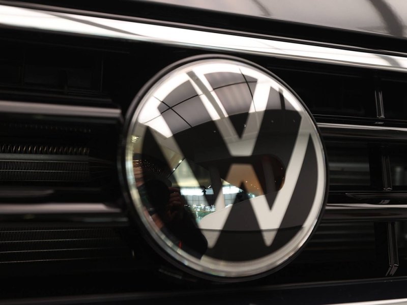 vw logo.jpg