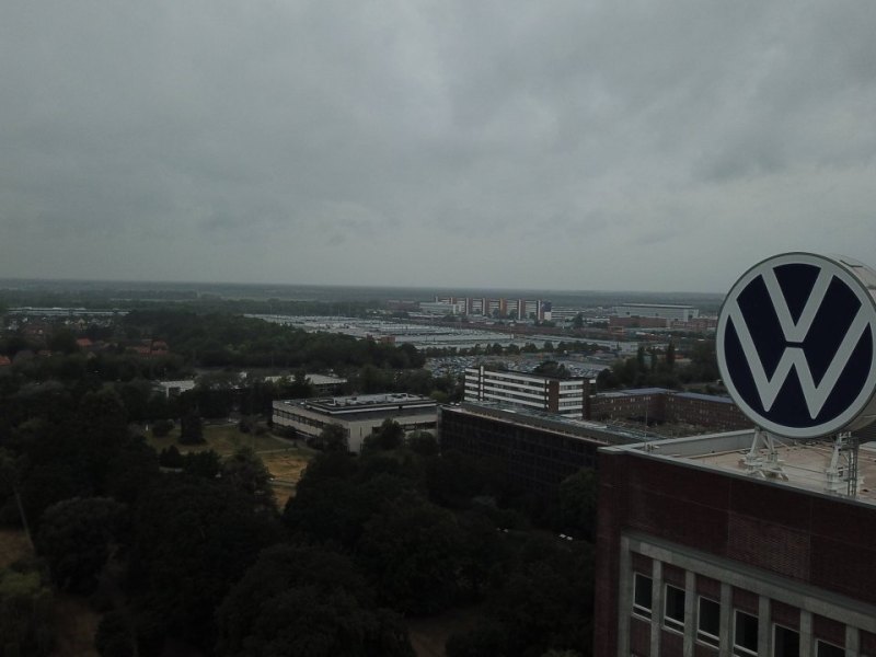vw logo wob.jpg