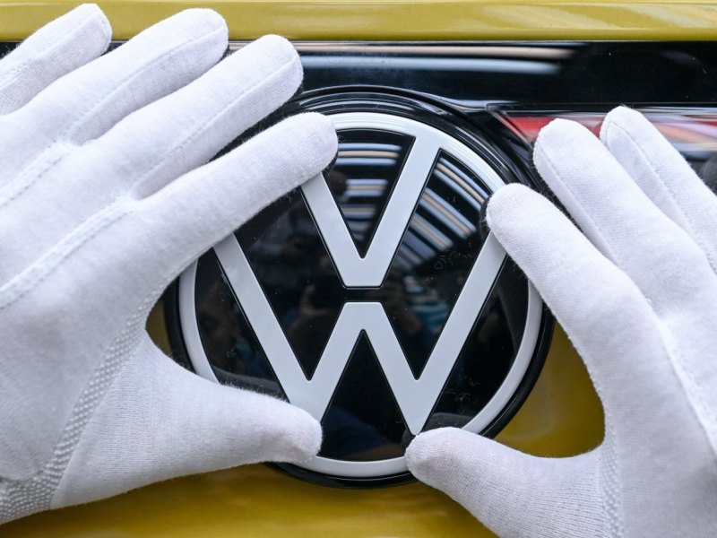 vw neues logo preise handschuhe