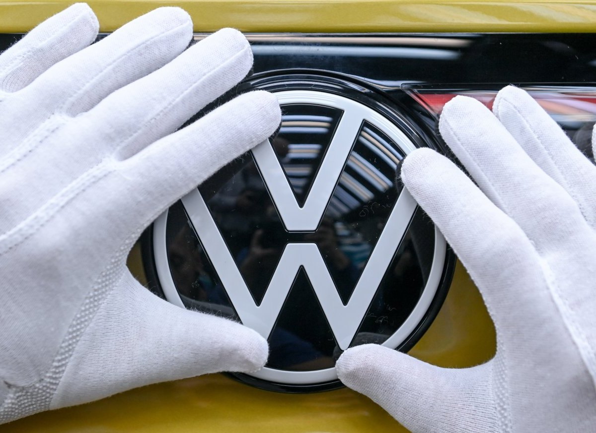 vw neues logo preise handschuhe