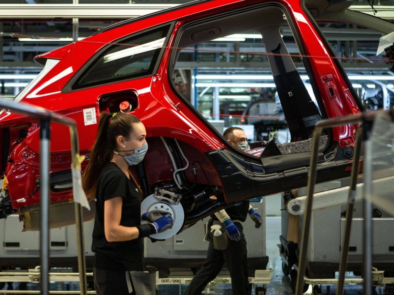 vw seat cupra martorell mitarbeiterin