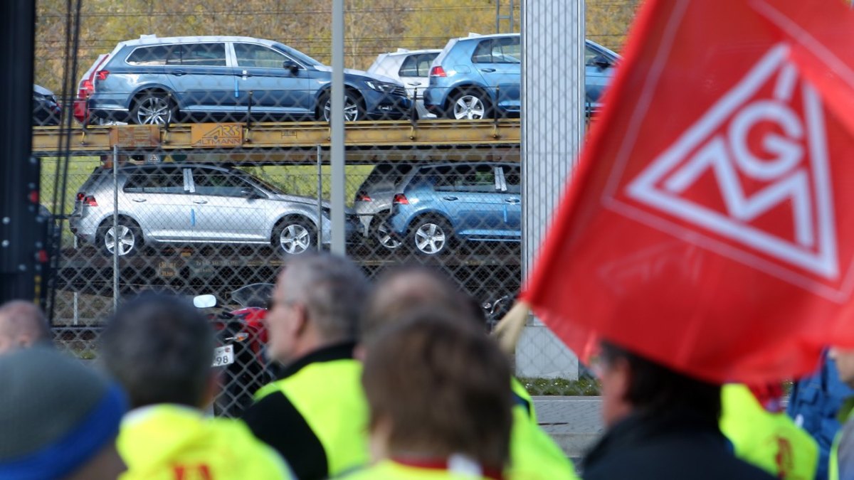 vw warnstreik ig metall demo streik