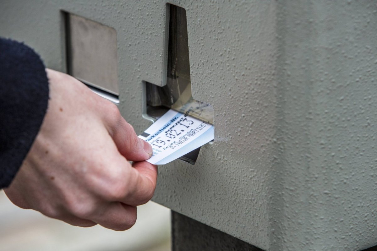 wolfenbüttel parkschein frau parkticket