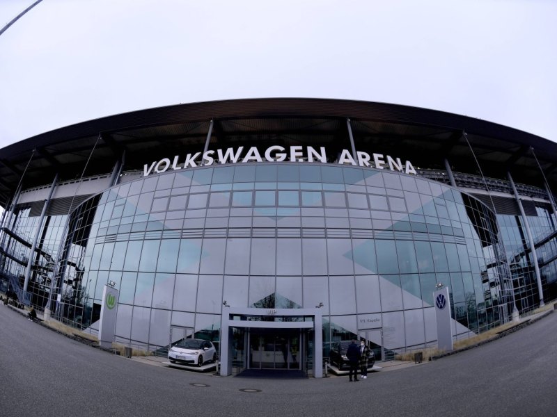 wolfsburg-volkswagen-arena.jpg
