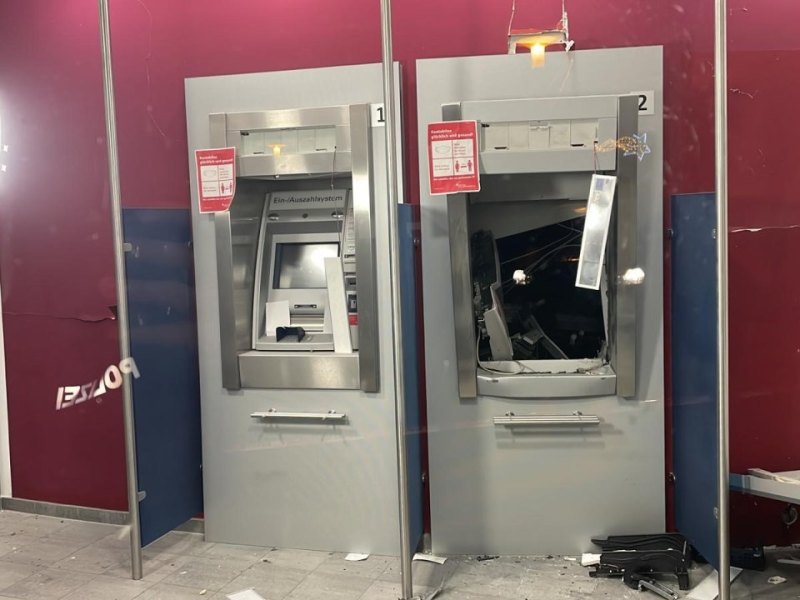 zerstörter Automat.jpg